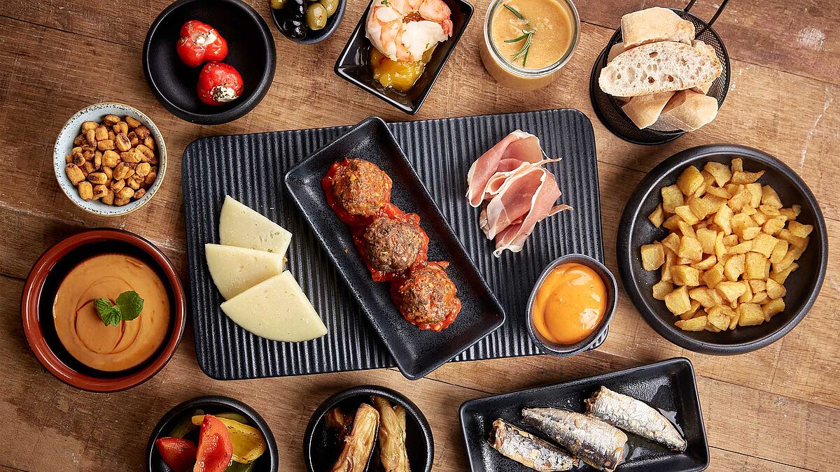 Gastronomie ist digital Essen auf dem Tisch